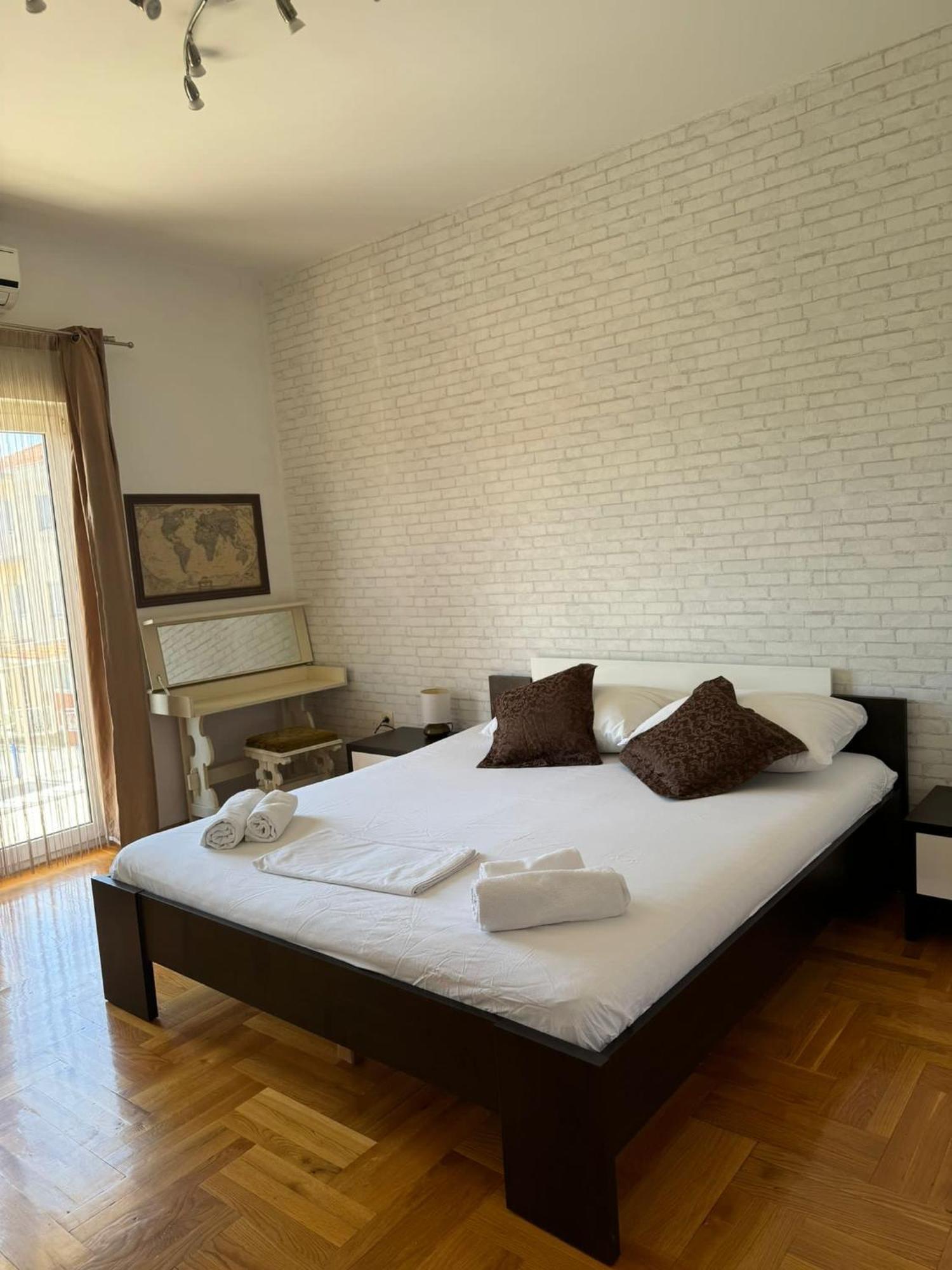 Apartment Adriana Τρογκίρ Εξωτερικό φωτογραφία