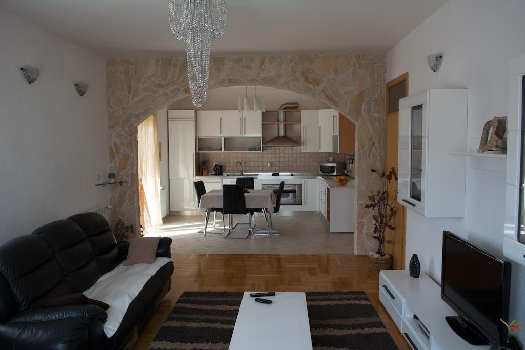 Apartment Adriana Τρογκίρ Δωμάτιο φωτογραφία