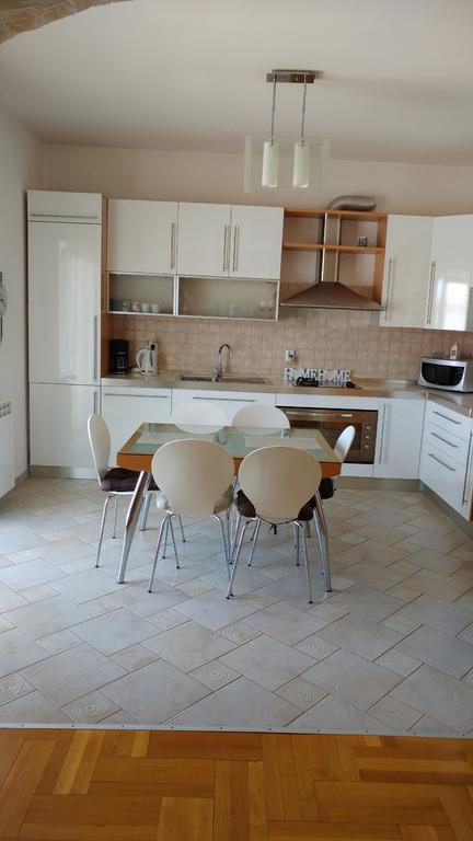 Apartment Adriana Τρογκίρ Εξωτερικό φωτογραφία