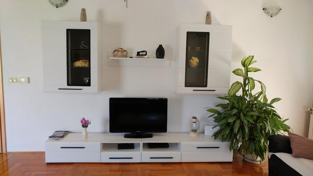 Apartment Adriana Τρογκίρ Εξωτερικό φωτογραφία